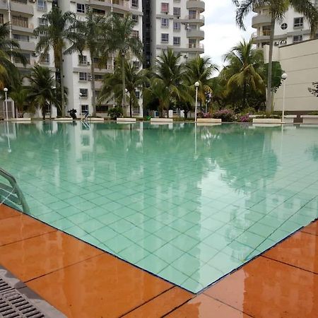 The Whale - Bayview - Pool Open Apartment Port Dickson Ngoại thất bức ảnh